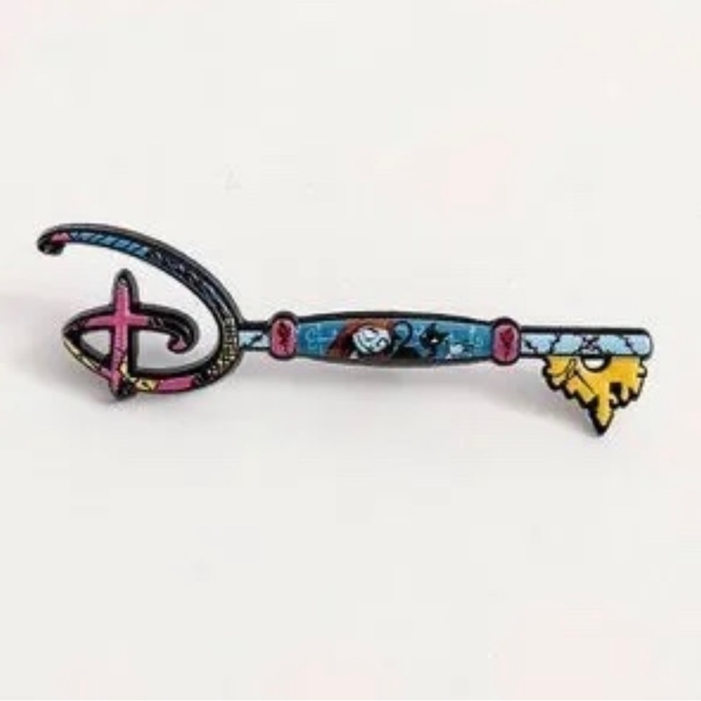Disney Nightmare Before Christmas NBC Mystery Box Key Pin Sally